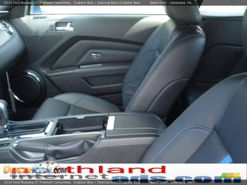 2010 Ford Mustang GT Premium Convertible Grabber Blue / Charcoal Black/Grabber Blue Photo #11