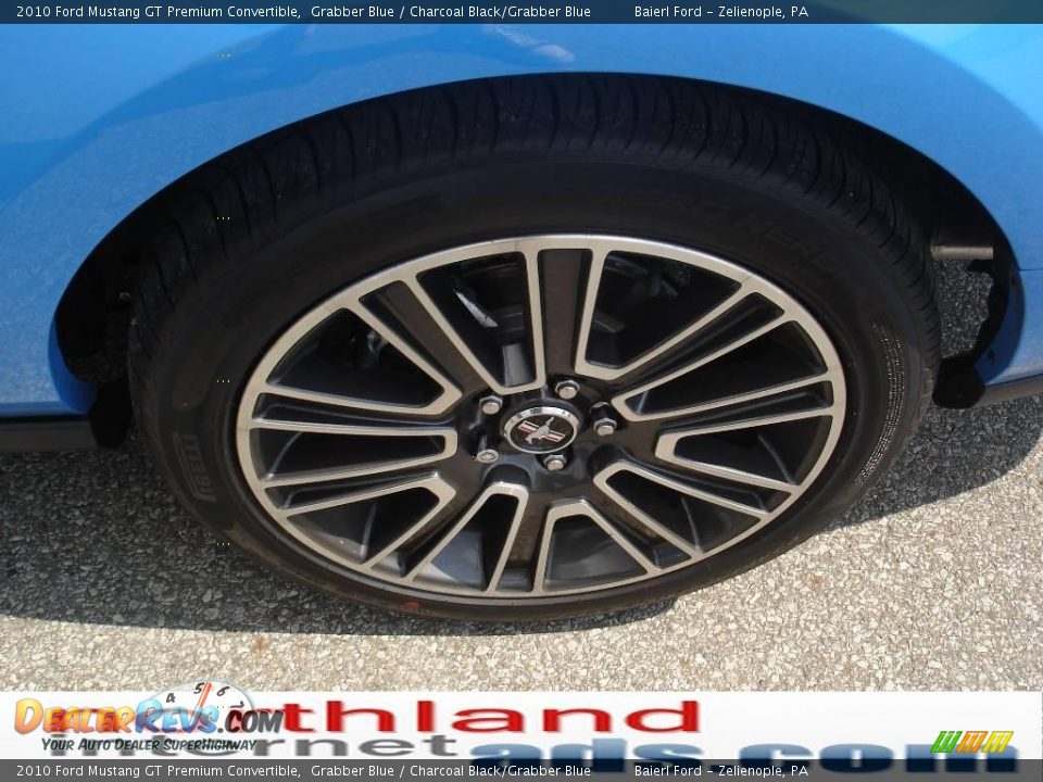 2010 Ford Mustang GT Premium Convertible Grabber Blue / Charcoal Black/Grabber Blue Photo #15