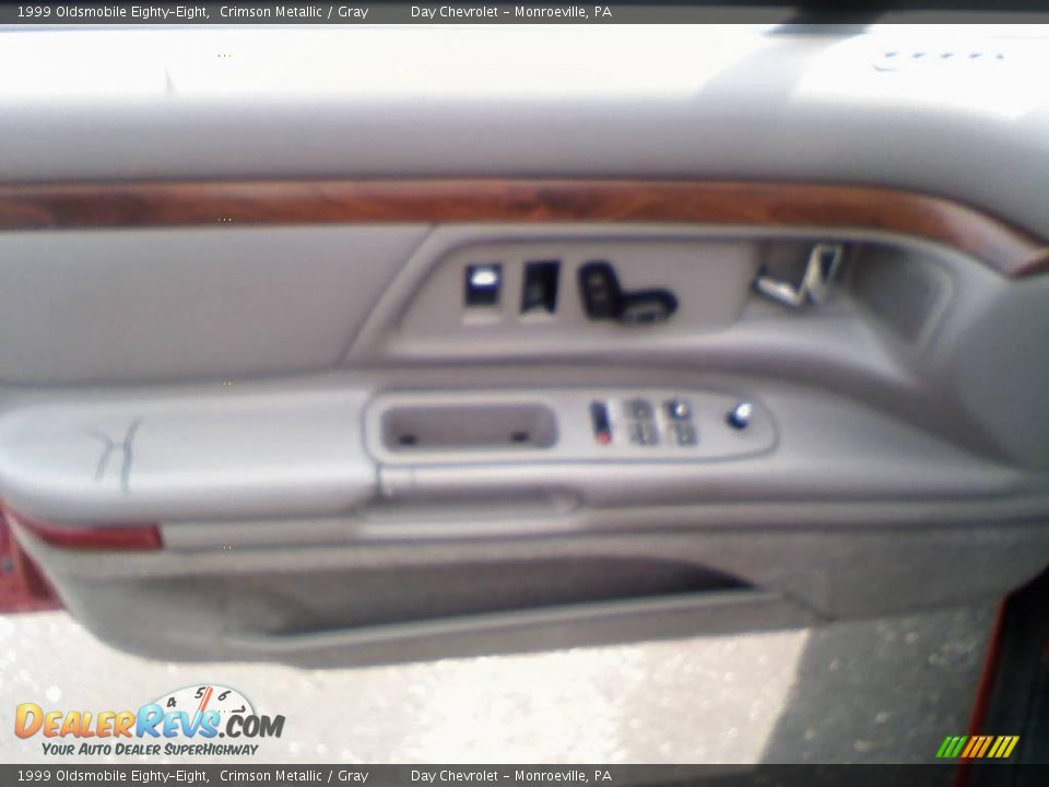 1999 Oldsmobile Eighty-Eight Crimson Metallic / Gray Photo #4