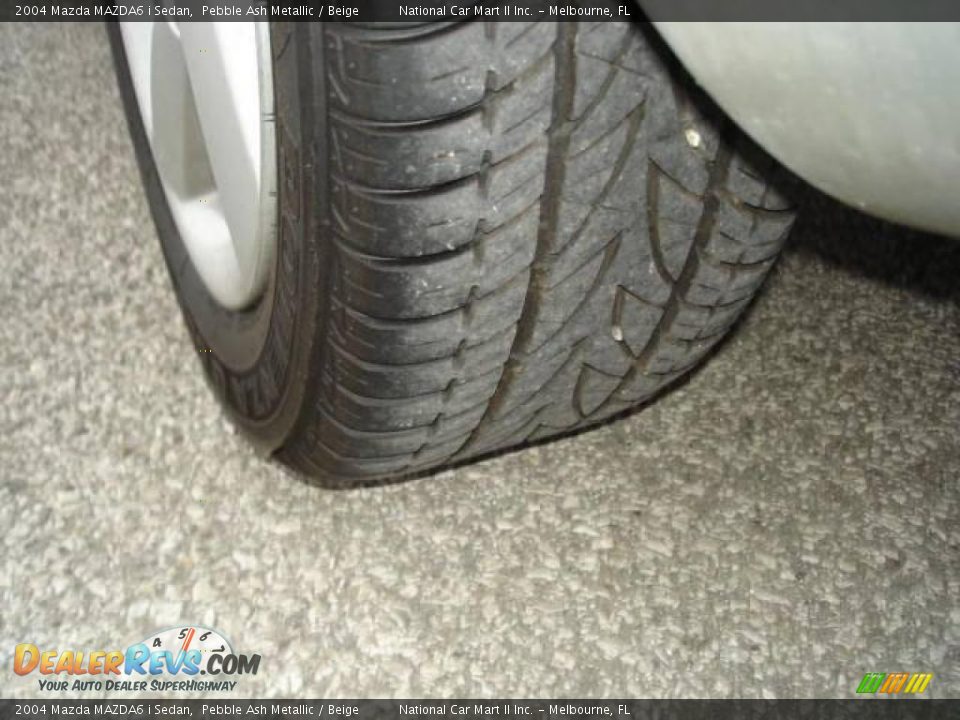 2004 Mazda MAZDA6 i Sedan Pebble Ash Metallic / Beige Photo #20