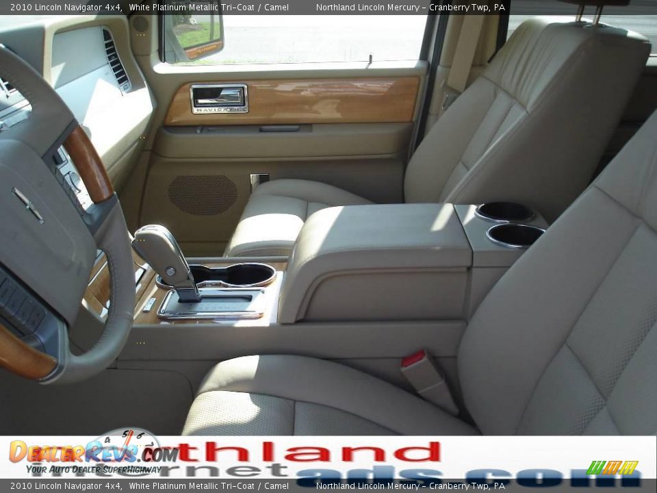 2010 Lincoln Navigator 4x4 White Platinum Metallic Tri-Coat / Camel Photo #8