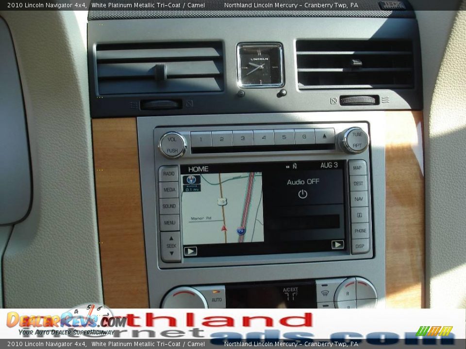 2010 Lincoln Navigator 4x4 White Platinum Metallic Tri-Coat / Camel Photo #17