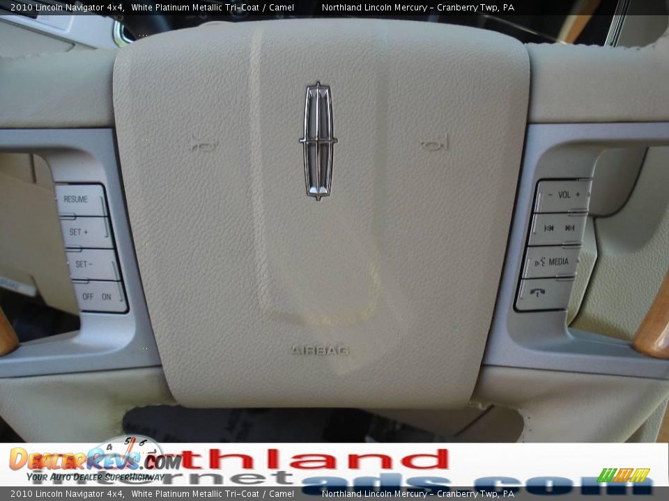 2010 Lincoln Navigator 4x4 White Platinum Metallic Tri-Coat / Camel Photo #19