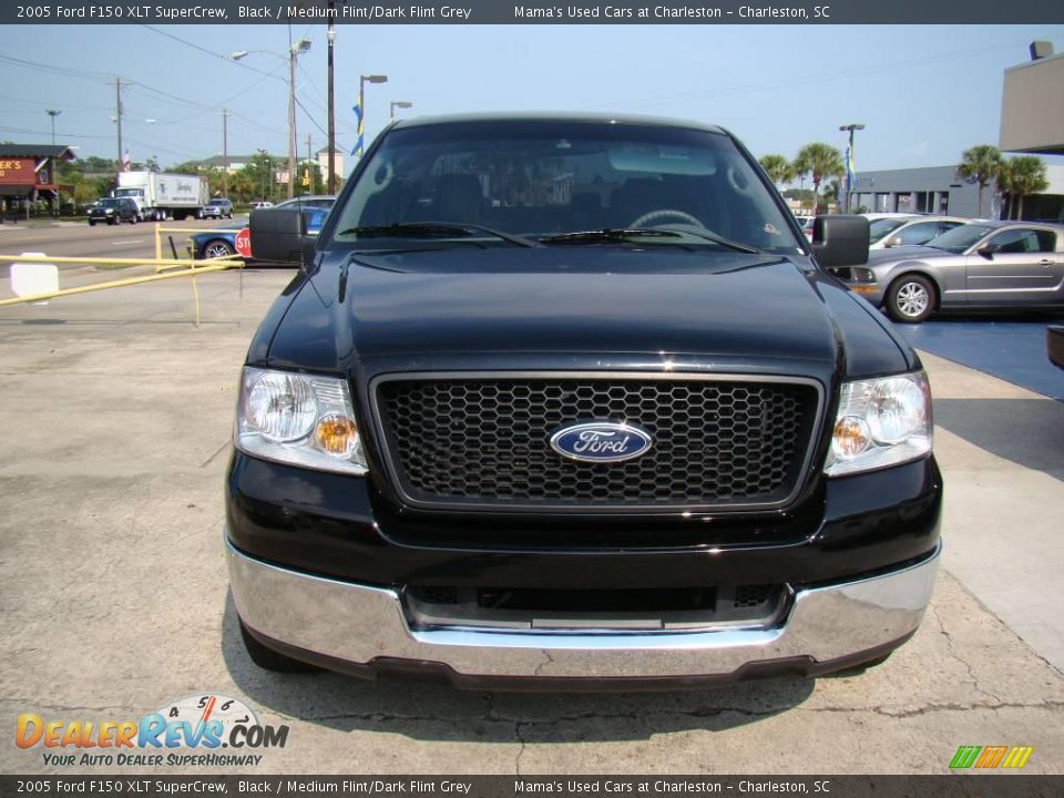 2005 Ford F150 XLT SuperCrew Black / Medium Flint/Dark Flint Grey Photo #3