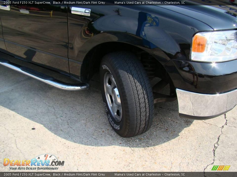 2005 Ford F150 XLT SuperCrew Black / Medium Flint/Dark Flint Grey Photo #20