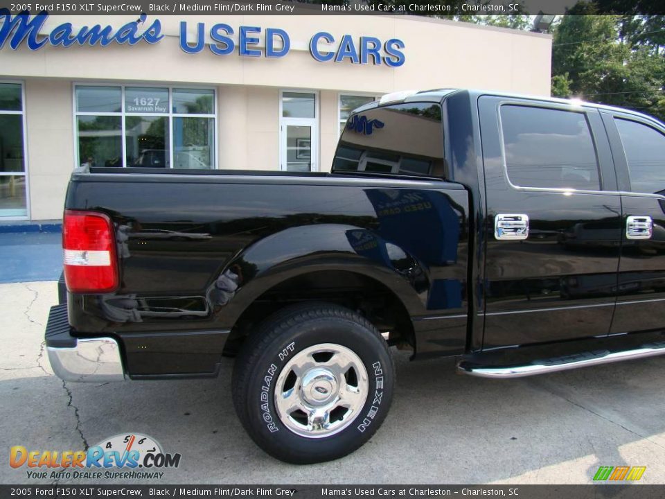 2005 Ford F150 XLT SuperCrew Black / Medium Flint/Dark Flint Grey Photo #24