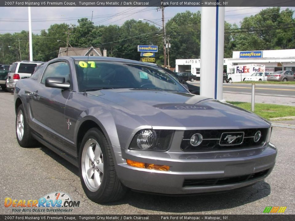 2007 Ford Mustang V6 Premium Coupe Tungsten Grey Metallic / Dark Charcoal Photo #2