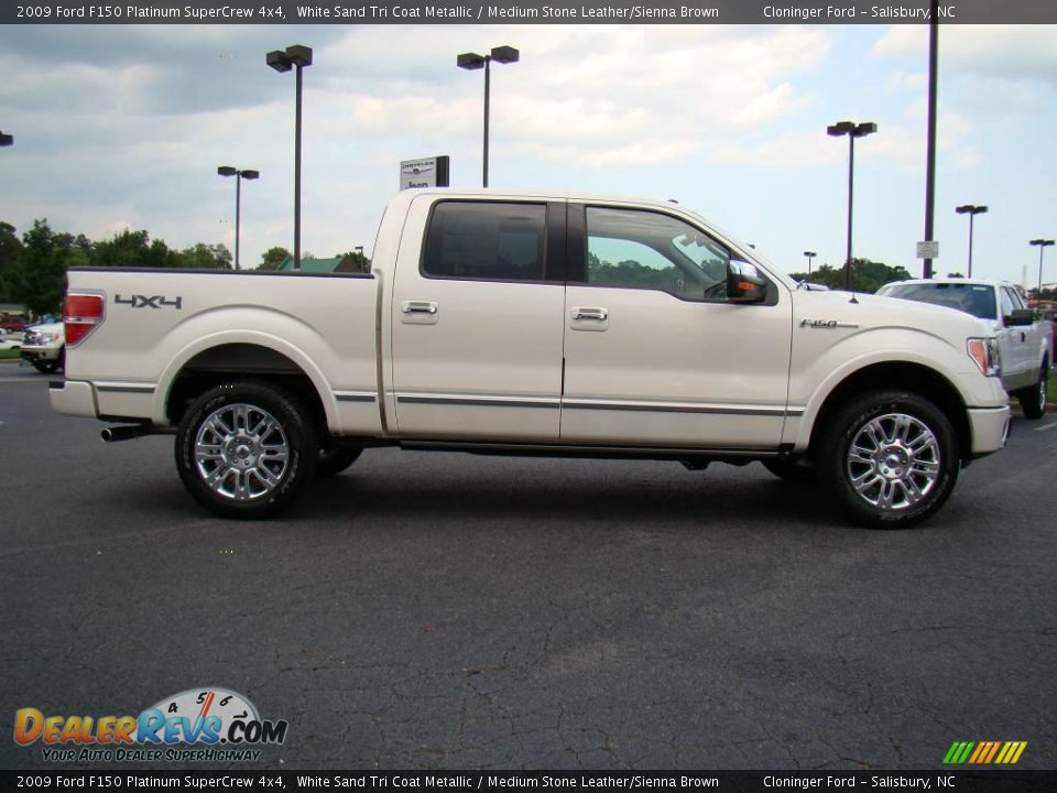 2009 Ford F150 Platinum SuperCrew 4x4 White Sand Tri Coat Metallic / Medium Stone Leather/Sienna Brown Photo #2