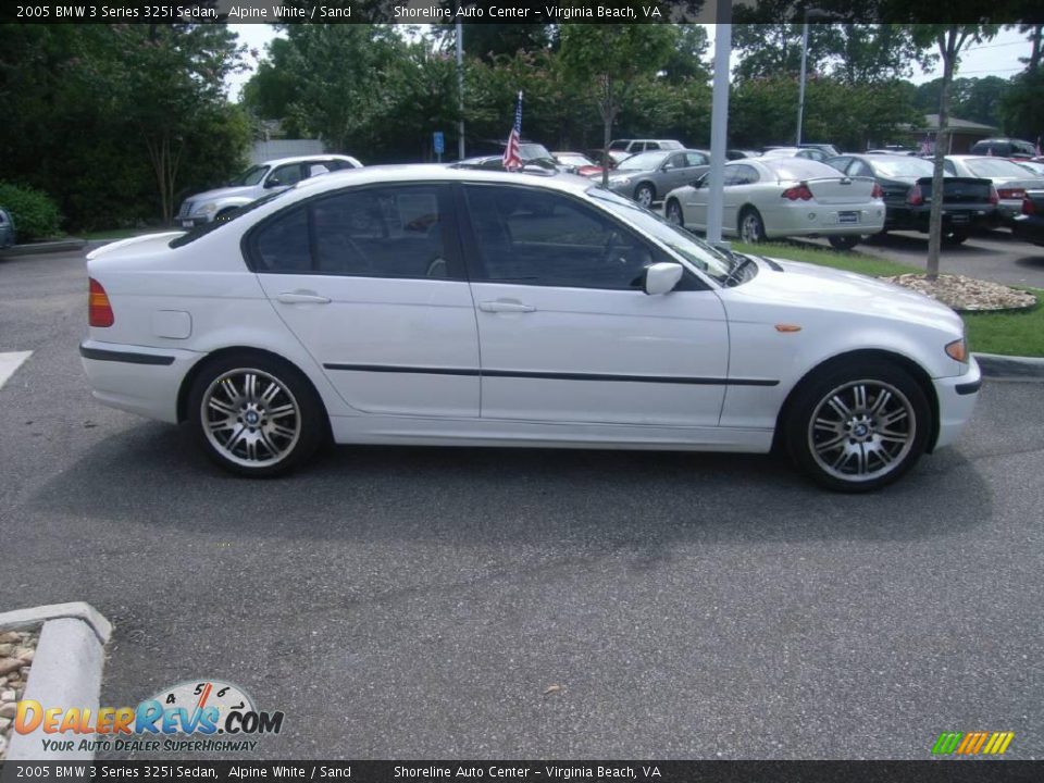 2005 BMW 3 Series 325i Sedan Alpine White / Sand Photo #28
