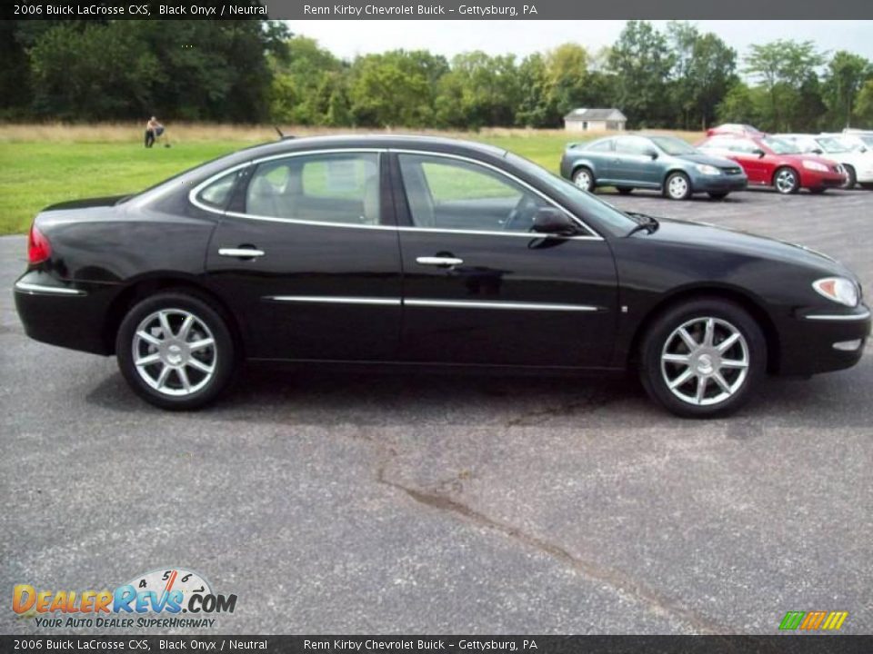 2006 Buick LaCrosse CXS Black Onyx / Neutral Photo #4