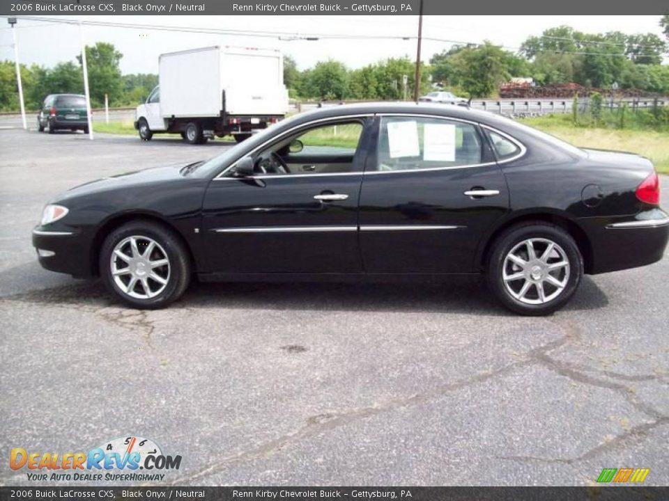 2006 Buick LaCrosse CXS Black Onyx / Neutral Photo #5