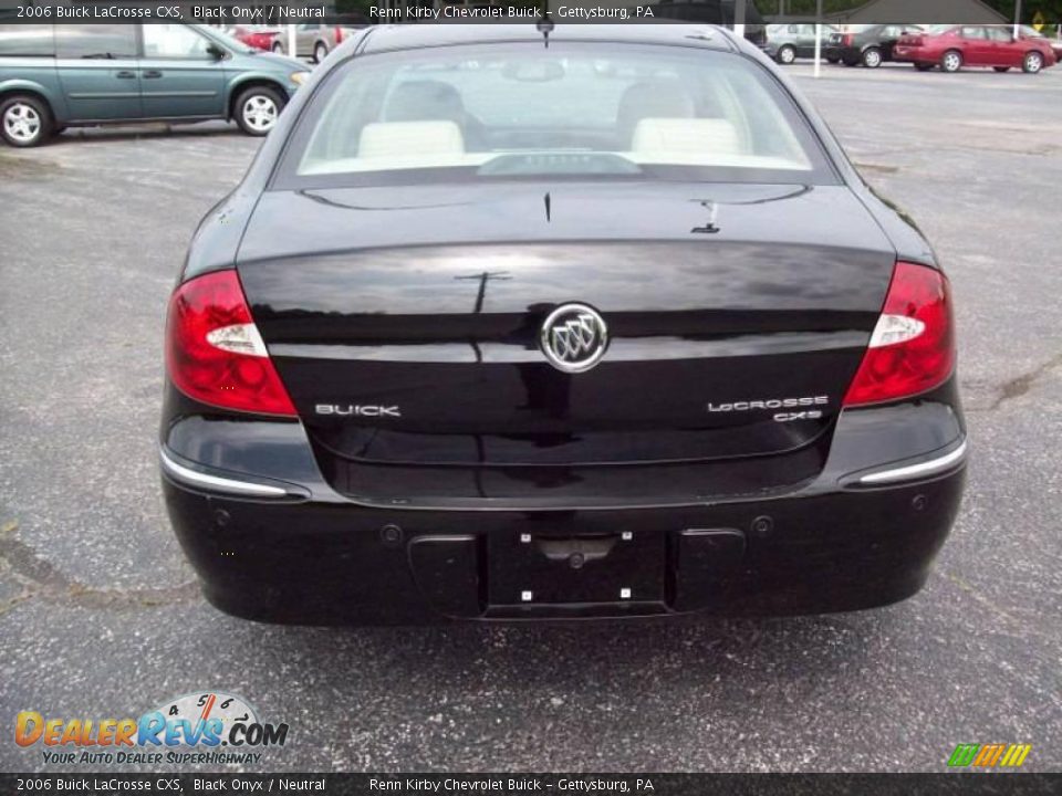 2006 Buick LaCrosse CXS Black Onyx / Neutral Photo #7