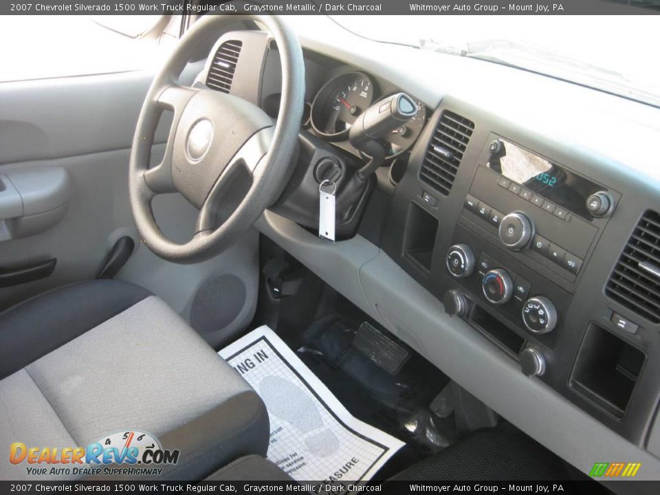 2007 Chevrolet Silverado 1500 Work Truck Regular Cab Graystone Metallic / Dark Charcoal Photo #6