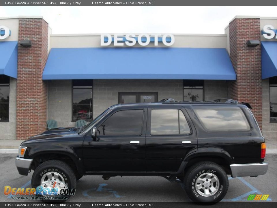 1994 Toyota 4Runner SR5 4x4 Black / Gray Photo #1