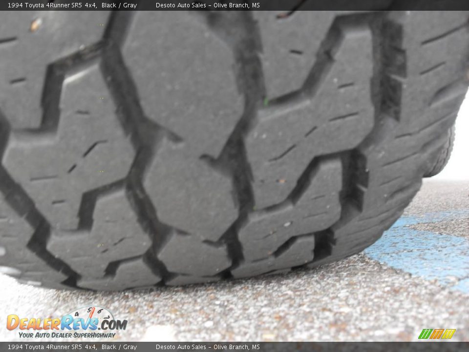 1994 Toyota 4Runner SR5 4x4 Black / Gray Photo #16