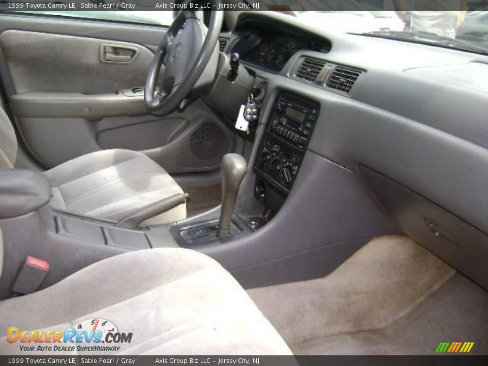 1999 Toyota Camry LE Sable Pearl / Gray Photo #9
