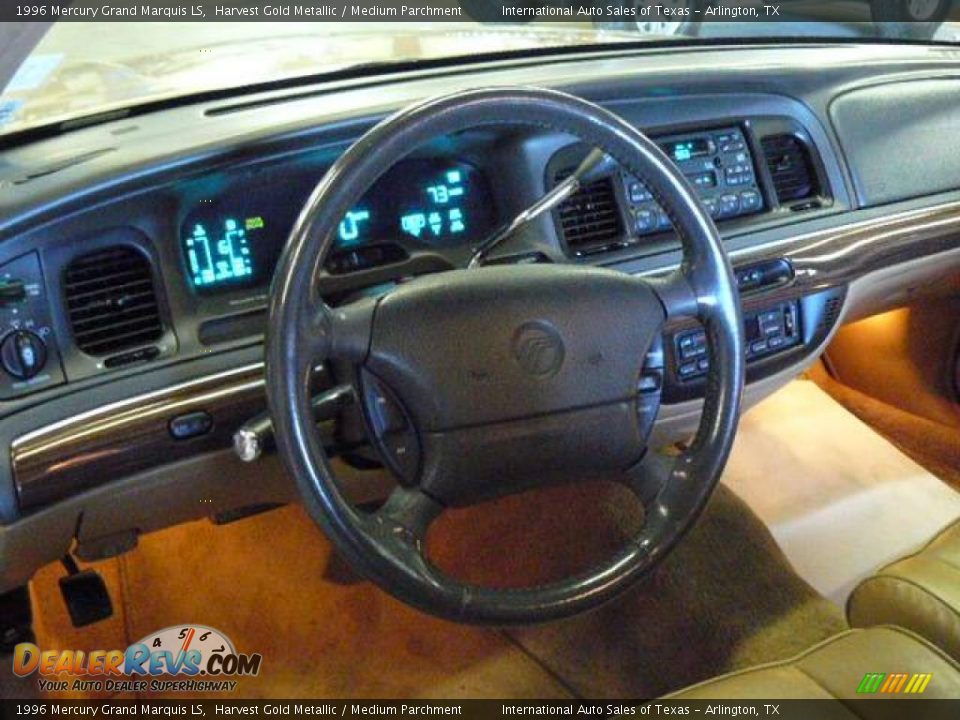 1996 Mercury Grand Marquis LS Harvest Gold Metallic / Medium Parchment Photo #19