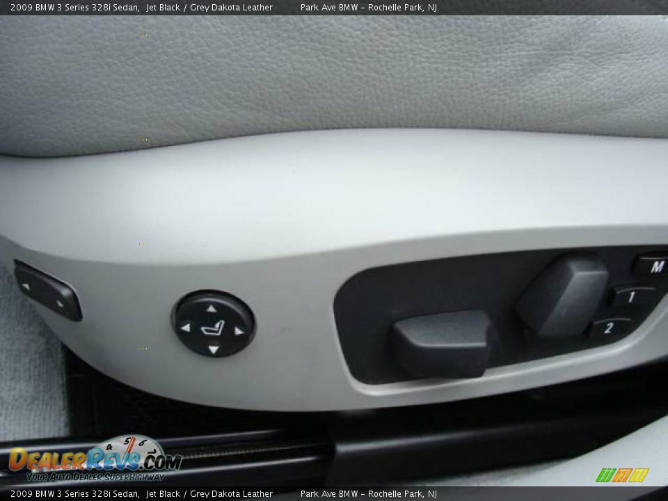 2009 BMW 3 Series 328i Sedan Jet Black / Grey Dakota Leather Photo #11