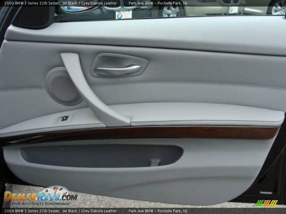 2009 BMW 3 Series 328i Sedan Jet Black / Grey Dakota Leather Photo #21