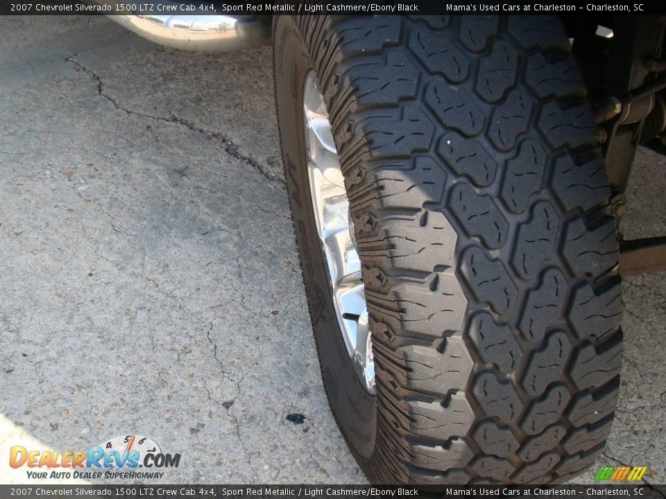 2007 Chevrolet Silverado 1500 LTZ Crew Cab 4x4 Sport Red Metallic / Light Cashmere/Ebony Black Photo #20