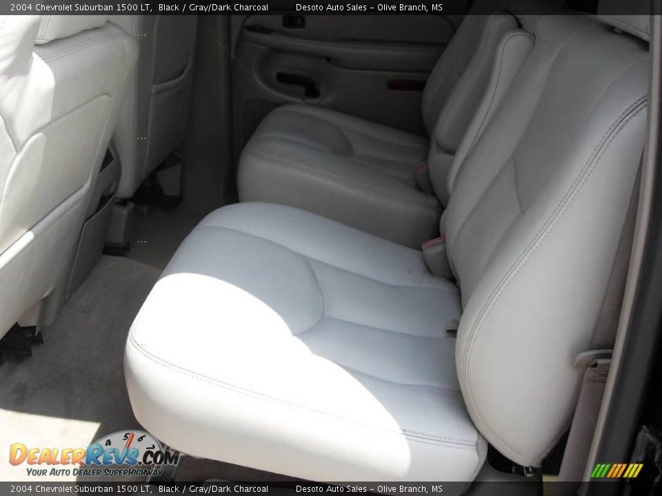 2004 Chevrolet Suburban 1500 LT Black / Gray/Dark Charcoal Photo #16
