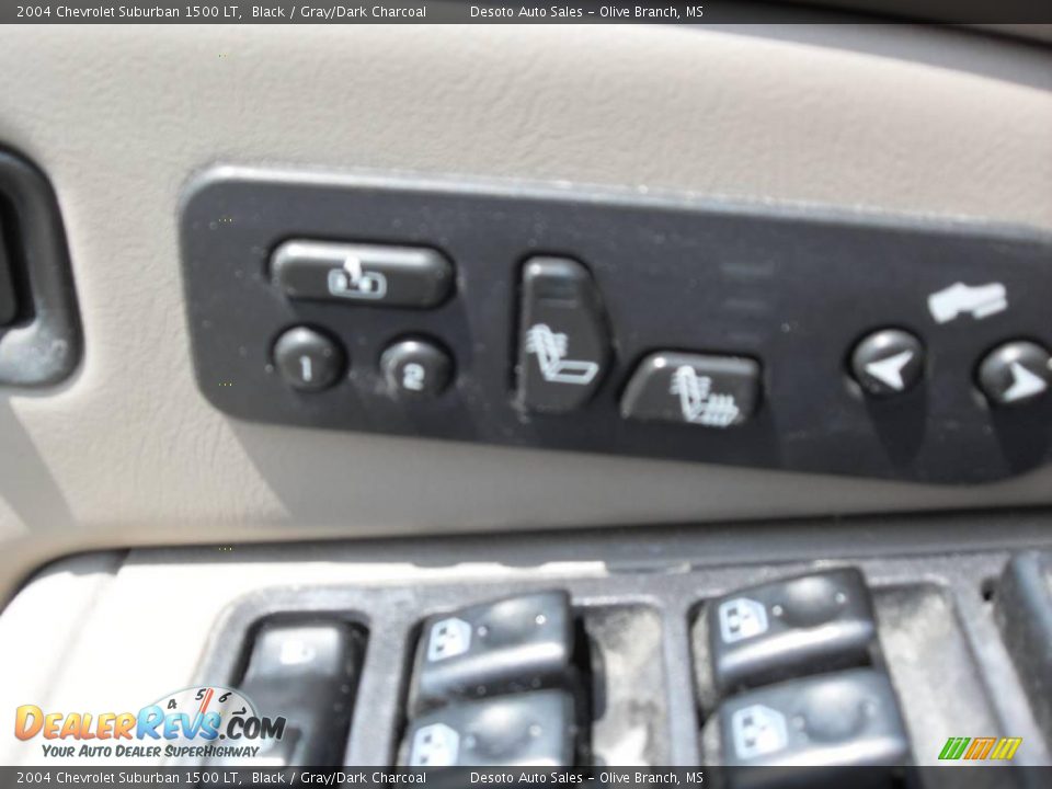 2004 Chevrolet Suburban 1500 LT Black / Gray/Dark Charcoal Photo #35