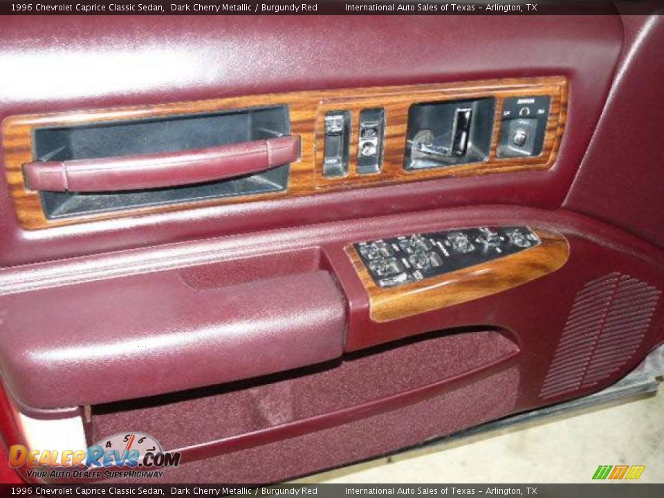 1996 Chevrolet Caprice Classic Sedan Dark Cherry Metallic / Burgundy Red Photo #17