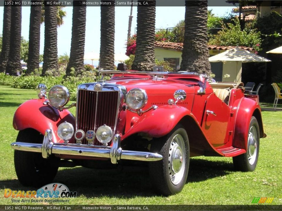 Front 3/4 View of 1952 MG TD Roadster Photo #1