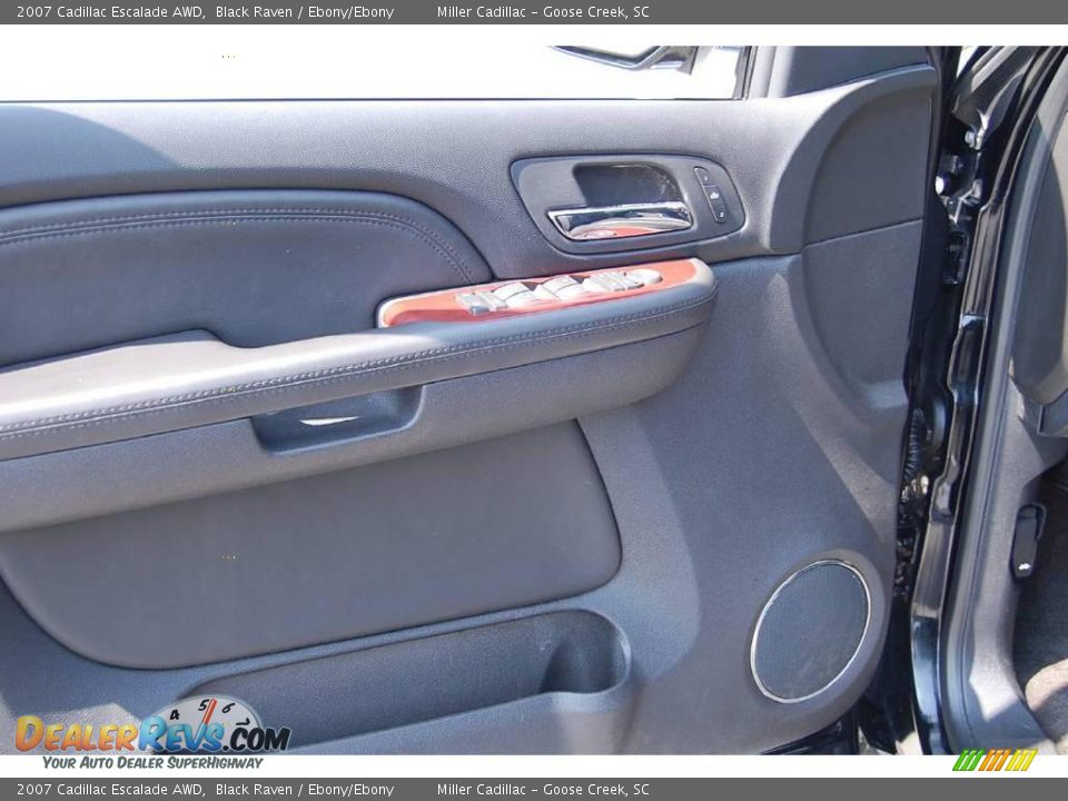 2007 Cadillac Escalade AWD Black Raven / Ebony/Ebony Photo #7