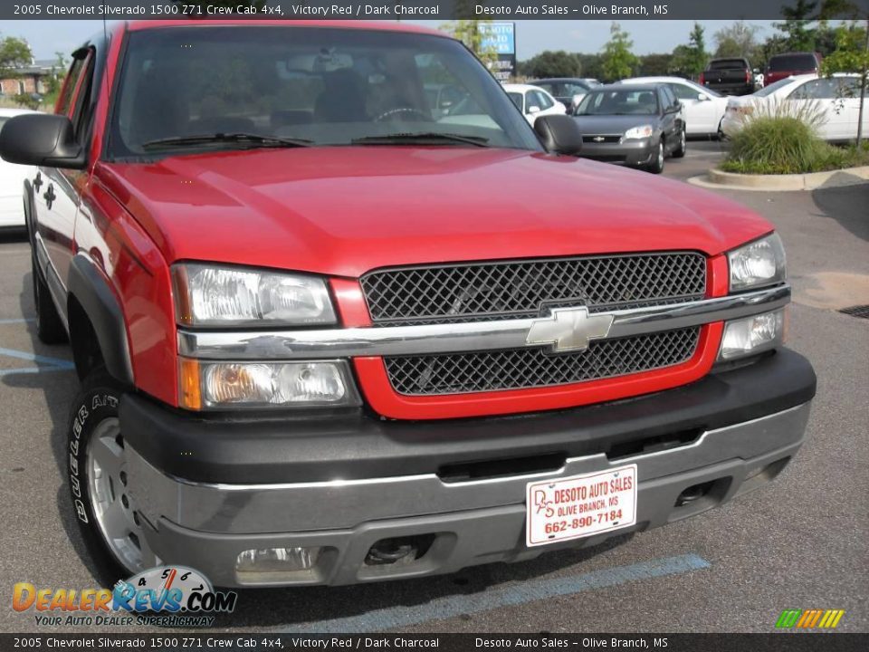 2005 Chevrolet Silverado 1500 Z71 Crew Cab 4x4 Victory Red / Dark Charcoal Photo #4
