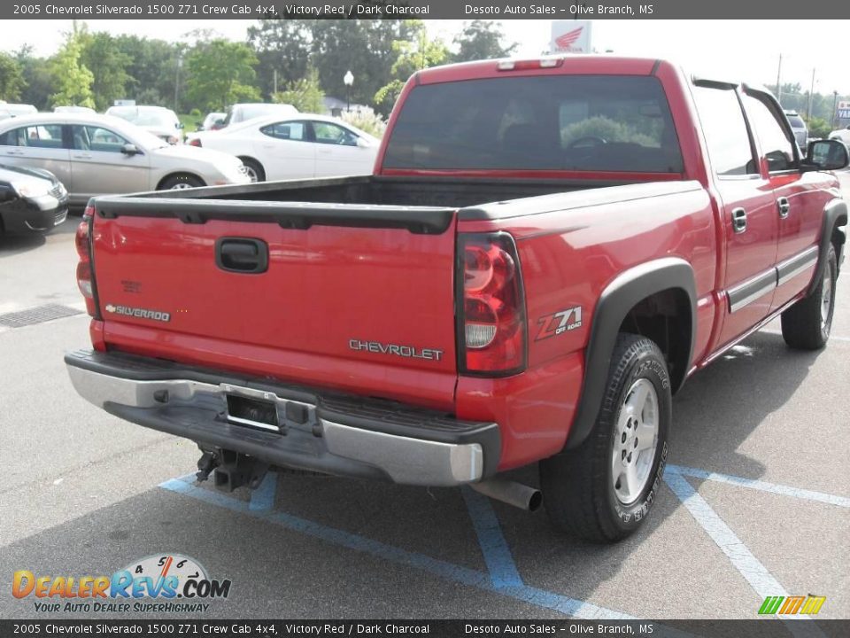 2005 Chevrolet Silverado 1500 Z71 Crew Cab 4x4 Victory Red / Dark Charcoal Photo #6