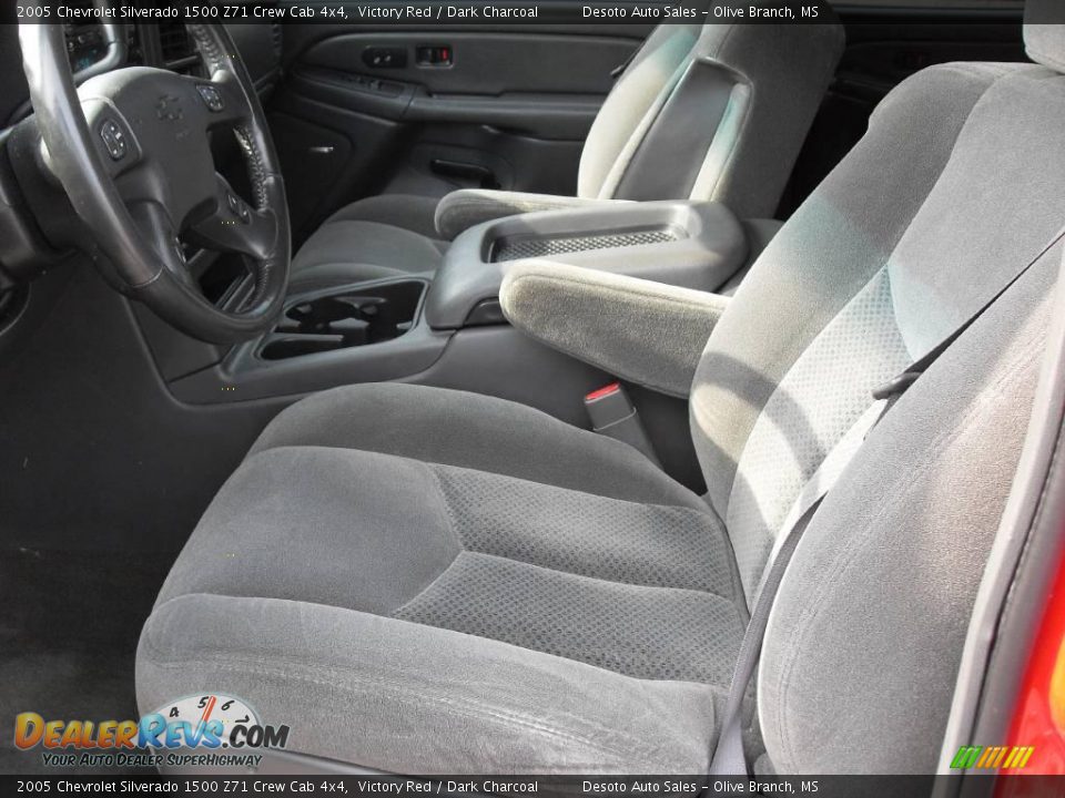 2005 Chevrolet Silverado 1500 Z71 Crew Cab 4x4 Victory Red / Dark Charcoal Photo #14
