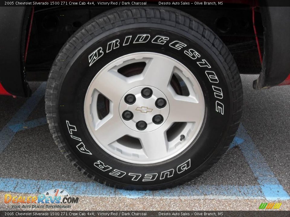2005 Chevrolet Silverado 1500 Z71 Crew Cab 4x4 Victory Red / Dark Charcoal Photo #17