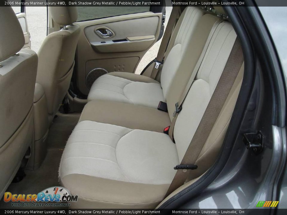 2006 Mercury Mariner Luxury 4WD Dark Shadow Grey Metallic / Pebble/Light Parchment Photo #16