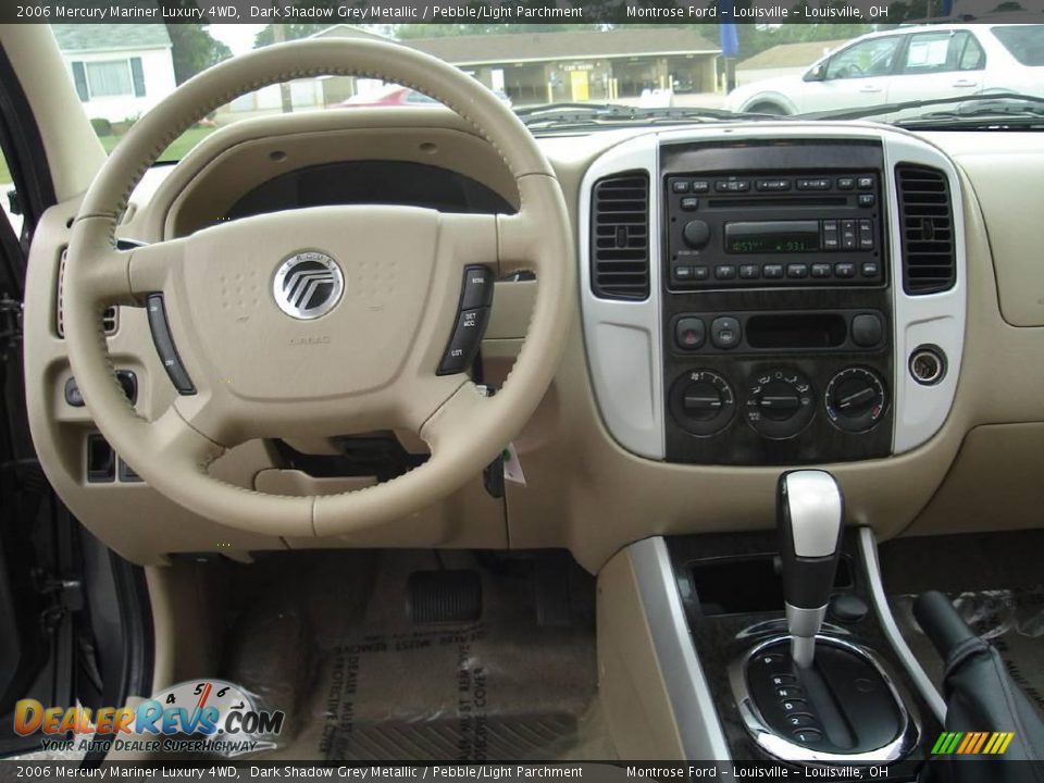2006 Mercury Mariner Luxury 4WD Dark Shadow Grey Metallic / Pebble/Light Parchment Photo #18