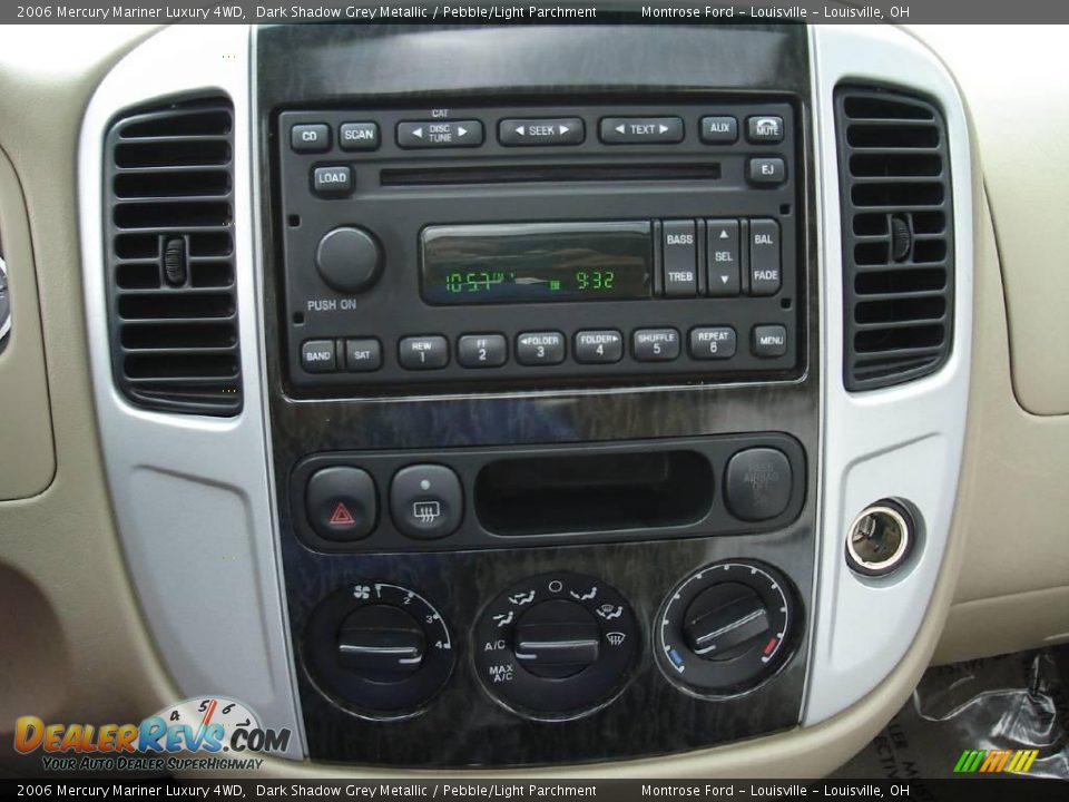 2006 Mercury Mariner Luxury 4WD Dark Shadow Grey Metallic / Pebble/Light Parchment Photo #29