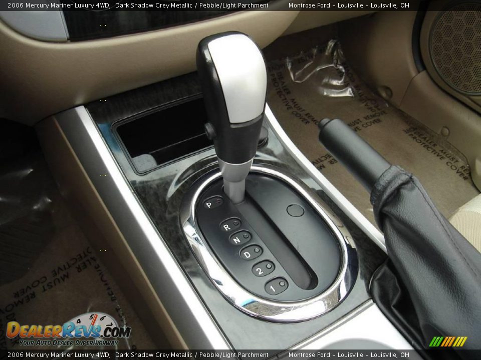 2006 Mercury Mariner Luxury 4WD Dark Shadow Grey Metallic / Pebble/Light Parchment Photo #30