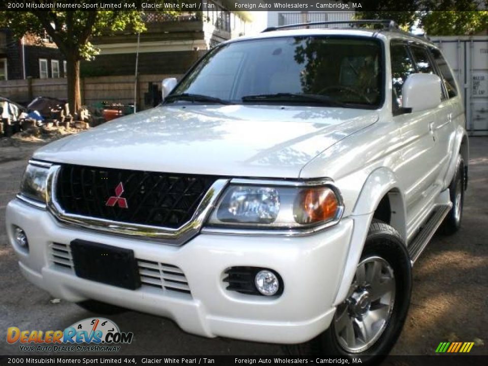 2000 Mitsubishi Montero Sport Limited 4x4 Glacier White Pearl / Tan Photo #1