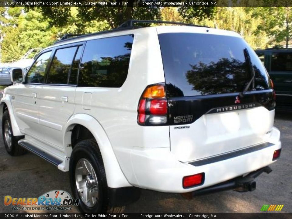 2000 Mitsubishi Montero Sport Limited 4x4 Glacier White Pearl / Tan Photo #18