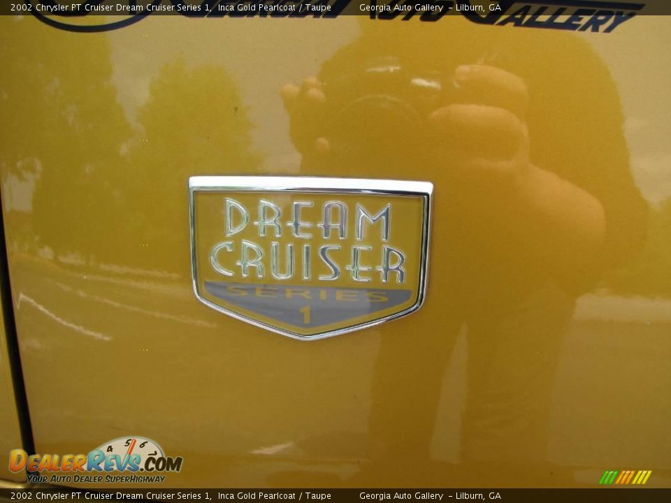 2002 Chrysler PT Cruiser Dream Cruiser Series 1 Inca Gold Pearlcoat / Taupe Photo #31