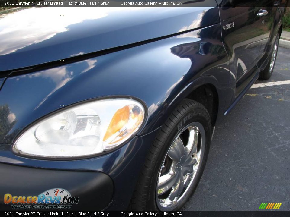 2001 Chrysler PT Cruiser Limited Patriot Blue Pearl / Gray Photo #18