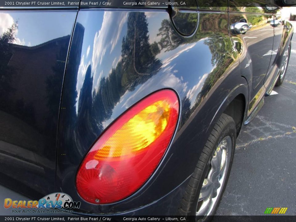 2001 Chrysler PT Cruiser Limited Patriot Blue Pearl / Gray Photo #20