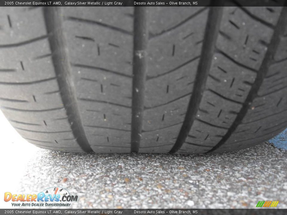 2005 Chevrolet Equinox LT AWD Galaxy Silver Metallic / Light Gray Photo #23