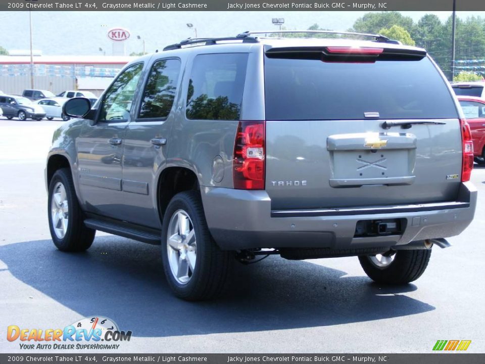 2009 Chevrolet Tahoe LT 4x4 Graystone Metallic / Light Cashmere Photo #4