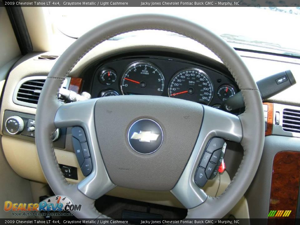 2009 Chevrolet Tahoe LT 4x4 Graystone Metallic / Light Cashmere Photo #15