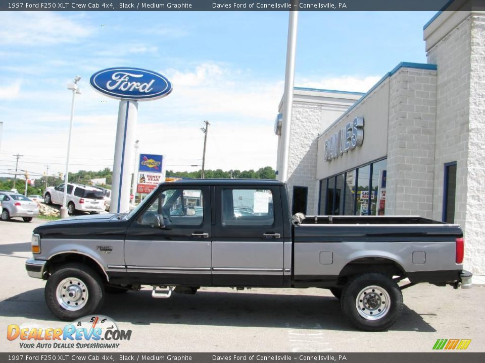 1997 Ford F250 XLT Crew Cab 4x4 Black / Medium Graphite Photo #2