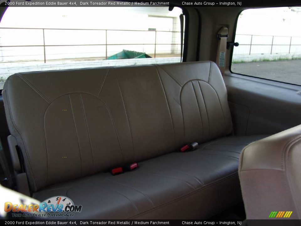 2000 Ford Expedition Eddie Bauer 4x4 Dark Toreador Red Metallic / Medium Parchment Photo #22