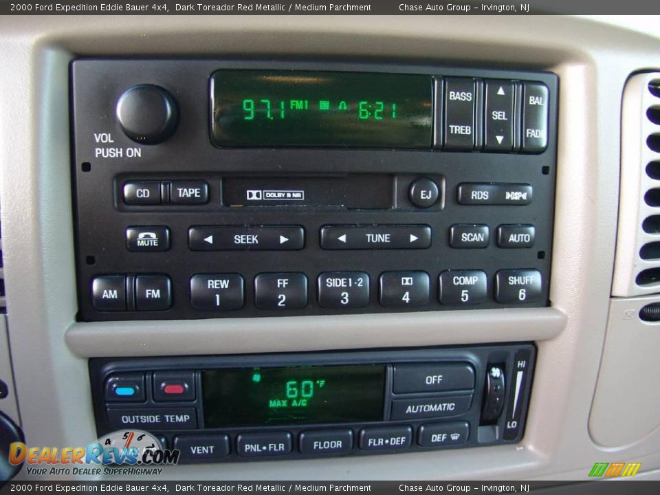 2000 Ford Expedition Eddie Bauer 4x4 Dark Toreador Red Metallic / Medium Parchment Photo #29