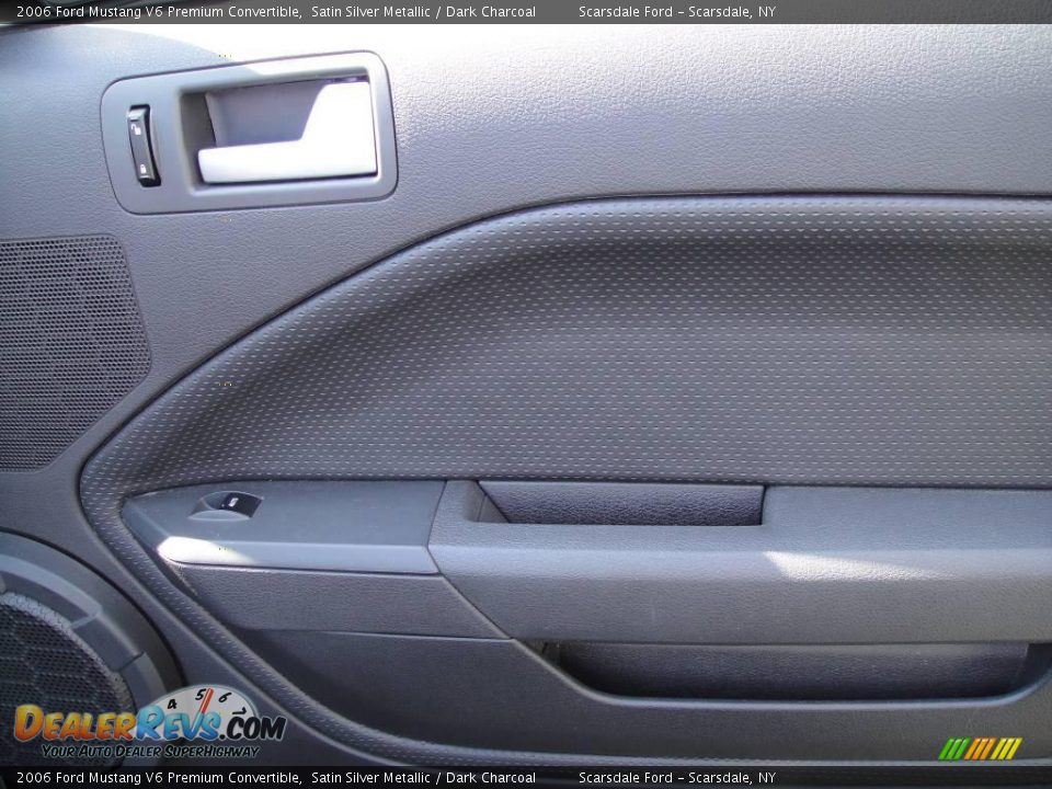 2006 Ford Mustang V6 Premium Convertible Satin Silver Metallic / Dark Charcoal Photo #16