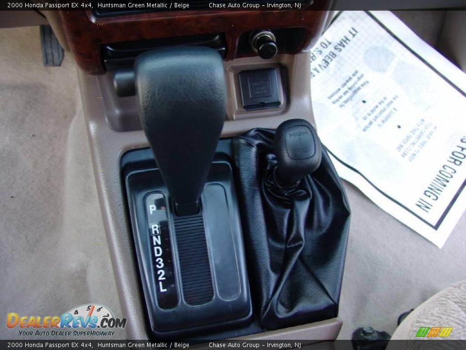2000 Honda Passport EX 4x4 Huntsman Green Metallic / Beige Photo #33
